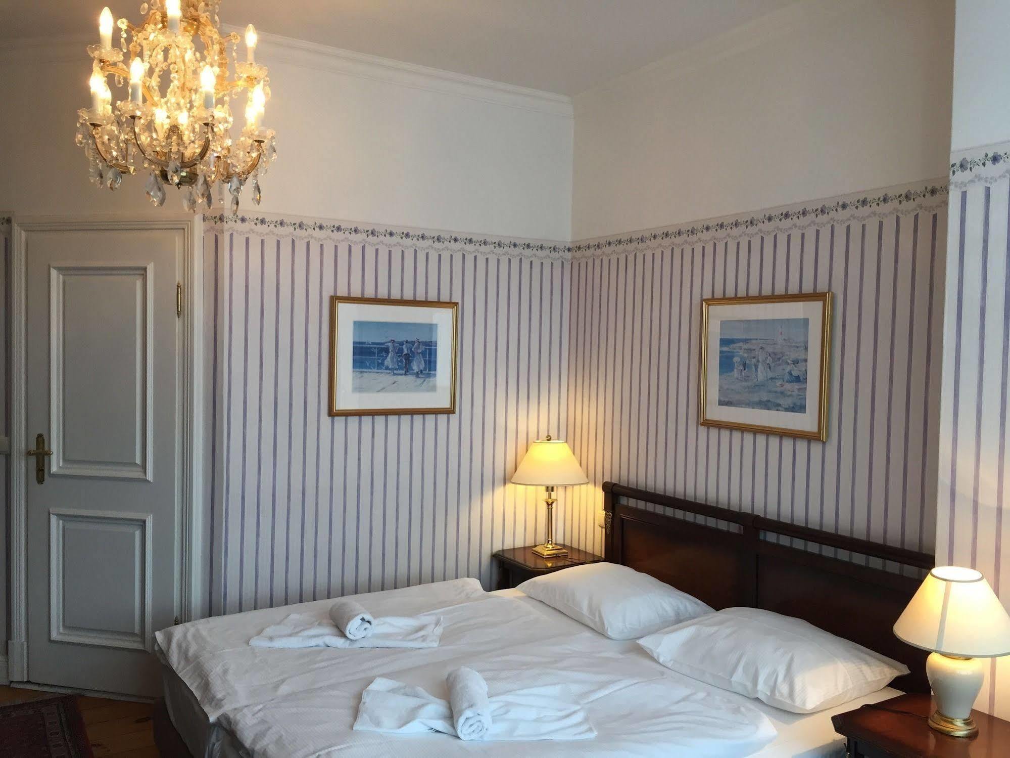 Hotel Vier Jahreszeiten Binz - Adults Only Zewnętrze zdjęcie